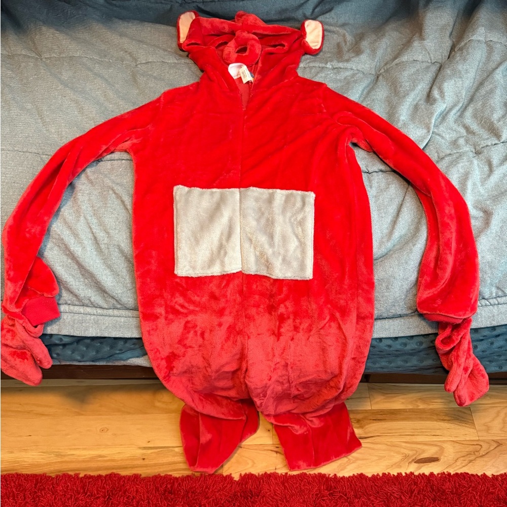 Teletubby Po costume.